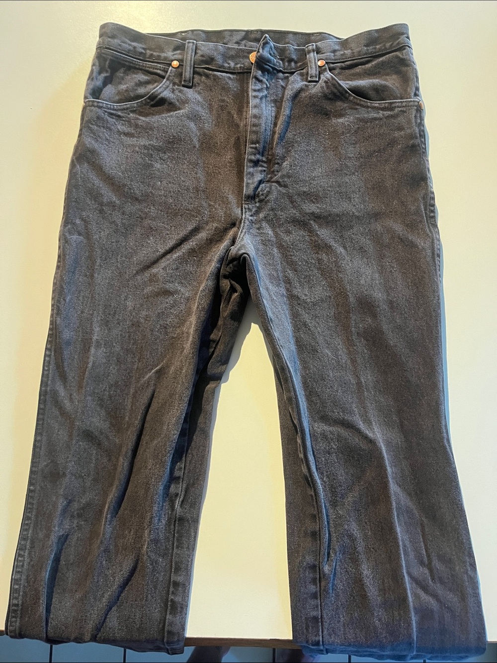 Wrangler Men's Charcoal Straight-Leg Jeans